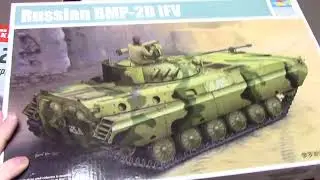 in box preview: 1/35 Russian BMP-2D IFV by Trumpeter models