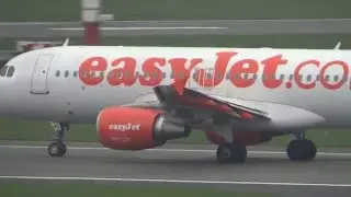 G-EZUT Easyjet Airbus A320 takeoff at Hamburg airport