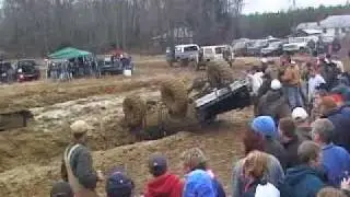 4x4 mud bog crash
