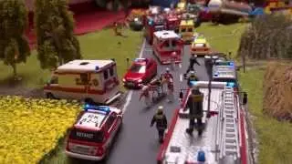 Feuerwehr Einsatz schwerer Verkehrsunfall VU - Heavy traffic collision - Unfall Diorama 1:87 H0