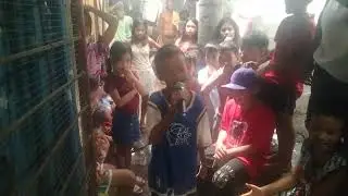 Ang saya ng mga Bata sa palaro at pagkain 