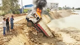 Nobody Expected This! WATCH TILL END! WTF Old Bulldozer Power with Dump Truck Support