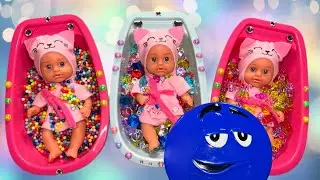 What Happens When Stylish Baby Dolls Take A Candy Bath? | #asmr #asmrtriggers