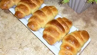 ‏احلى كرواسون ع الفطار بحشو الجبنه والشيكولاته🥐