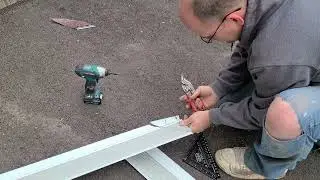Gutter Guard Clean Mesh Outside 90 Mitter Cut