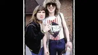 Iron maiden - Clive Burr drum solo ( Manchester 1982 )