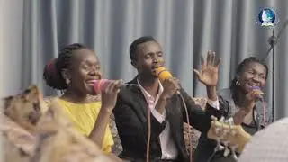 Laba Ekitiibwa - Shalom Galaxy