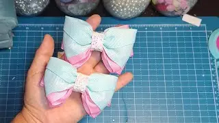 Moñitos en parcitos con liston de 4 cm . Moño Isabel