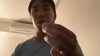 Japan 7-11 frozen strawberries covered in chocolate review!!
