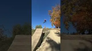 Sending huge whips scrubs and tbogs on mtb jumps and drops #mtb #mountainbiking #mountainbikepark