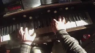 It Came Upon the Midnight Clear - Unrestored 1914 Estey Parlor Organ (Pump Organ / Reed Organ)