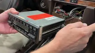 R107 1987 Mercedes Benz 560SL Radio removal instructional video