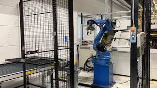 K&ouml;p Plockrobot med bana Motoman Yr-hp20-boo p&aring; Klaravik