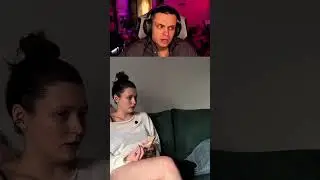 Девушка собирается сплетни