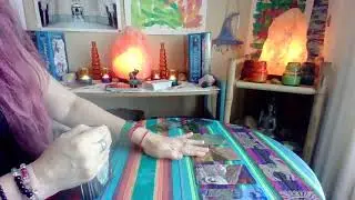 GÉMINIS!! 🔮 Tú y alguien se extrañan!! Esta persona se pondrá mucho más proactiva contigo!!