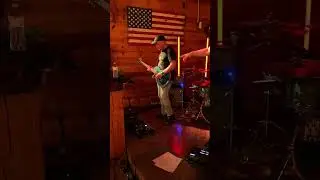 Red House - Southern Shade at Dallys Saloon