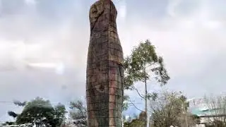 Postshot Beta (58k step), Arthur Boyd, Olympic Pylon (1956), Olympic Park, Melbourne, Xperia 1 II