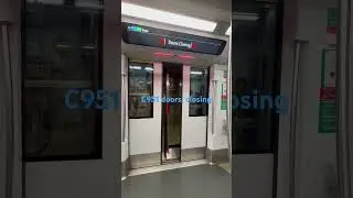 C951 doors, closing