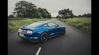 Driving The 2017 Ford Mustang GT | Motor Verso
