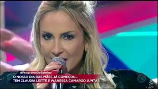Wanessa Camargo e Claudia Leitte cantam juntas