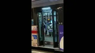 西鉄バス9658   ドア閉　福岡200か1528