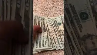 600 dollar