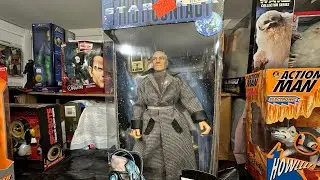 PLAYMATES (1996)STAR TREK NEXT GENERATION CAPTAIN JEAN-LUC PICARD IN 21ST CENTURY CIVILIAN CLOTHING 
