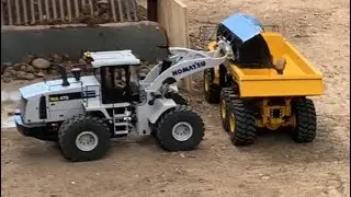 Why I added the Volvo articulating hydraulic dump truck to my fleet. RC construction site must have!