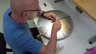 Botta UNO Wanduhr by Hermle / Botta UNO wall clock by Hermle
