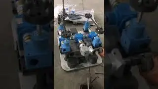 Synchronized high precision screw jack system driven by servo motor
