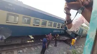 গাজিপুর  জয়দেবপুর দুই ট্রেনের মুখোমুখি সংঘর্ষ