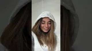 Sofia Crisafulli si fa le unghie - Live 10/03/2024