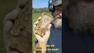 Bronze age Axe head mould Very RARE #metaldetecting #treasure #treasurehunting
