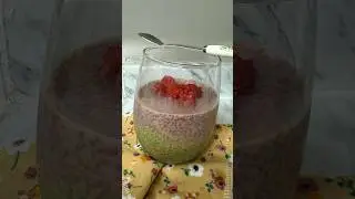 How To Make Raspberry Matcha Chia Seed Pudding Recipe #shorts | Bunnie's Kitchen