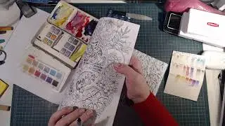 Kerby Rosanes Wondermorphia with Derwent Metalic Paint pans