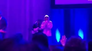 Justin Bieber Sings Gospel At Church