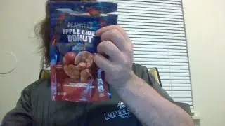 ASMR eating Planters Apple Cider Donut Artificially Flavored Cashews!