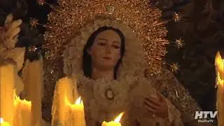 Reina de los Ángeles tras el Palio de Los Ángeles de Huelva en su entrada