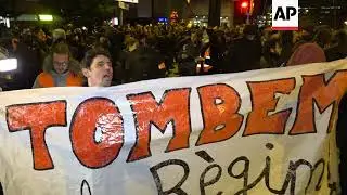 Protests as Sanchez meets Torra in Barcelona