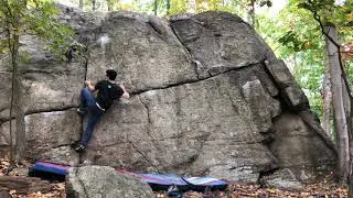 Tarzan Traverse Left (V2) - Powerlinez Bouldering: Tarzan Swing
