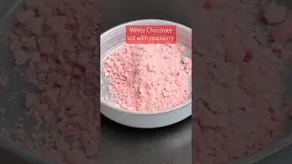 How to make crunchy white chocolate soil with raspberry powder. #dessert #chocolate #food #yummy