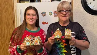 Decorating Gingerbread Houses With Gram (2024)