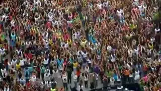 Oprah's Kickoff Party - Flash Mob Dance!