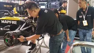 Malaysia's 'super mechanics' learn from Renault F1 team