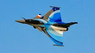 French Rafale on a Knife's Edge. High Speed Pass. [4K]