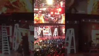Roman Reigns vs Braun Strowman Steel cage Live! (Kane returns)