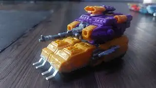 Impactor. Transformers war for cybertron siege Impactor review in spanish. En espa&ntilde;ol.