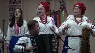 На фестивалі Борщу 🥘🥄😋 народний аматорський фольклорно - етнографічний ансамбль 