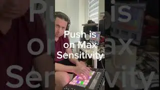 Velocity based delay glitches out this chaotic serum patch fuzzed out saw wave bass