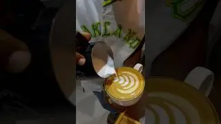 Wow so beautiful ❤️🌷#latteart #music #coffee #speedsong #barista